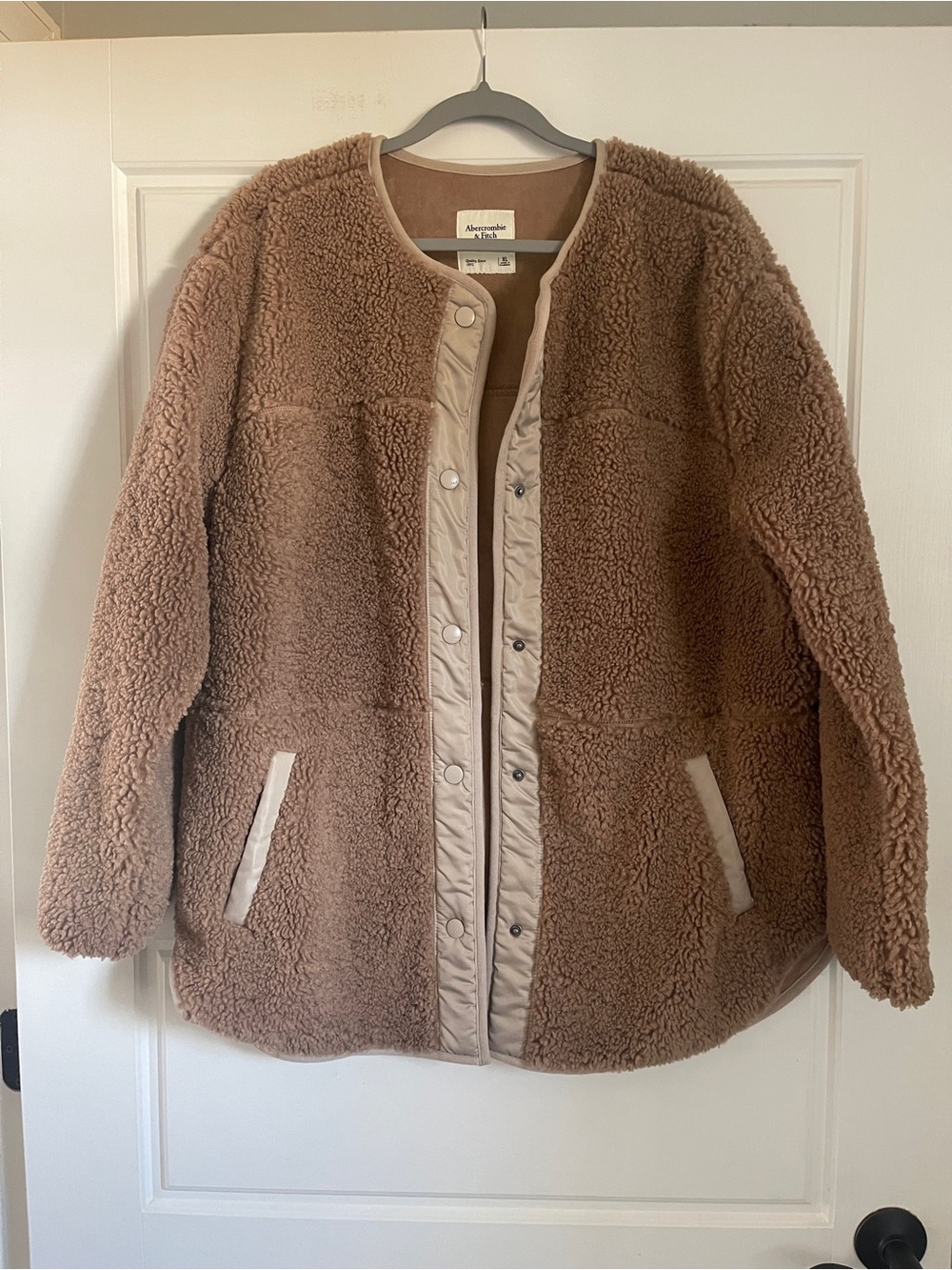 Abercrombie & Fitch Tan Teddy Sherpa Jacket